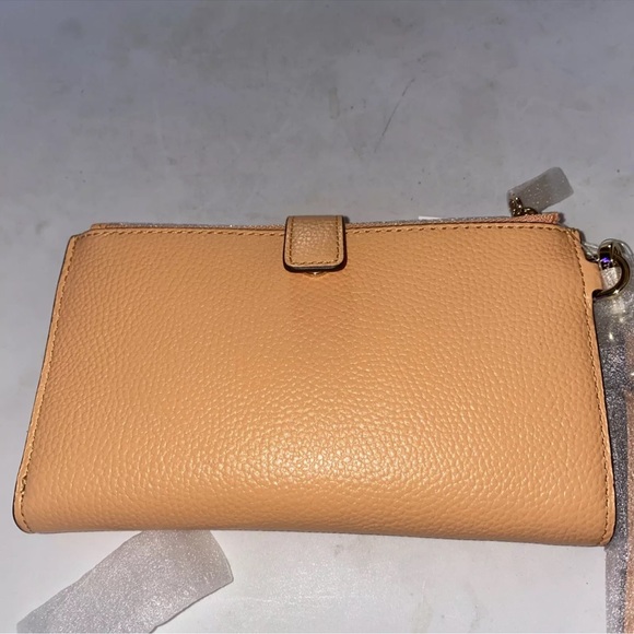 Michael Kors Jet Set Travel Double Zip Phone Wristlet Cantaloupe NWT - Picture 5 of 8